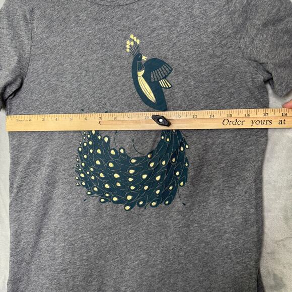 LOFT Lot of 2 T Shirts Red Linen SP Gray Vintage Soft Peacock Graphic - Picture 7 of 16